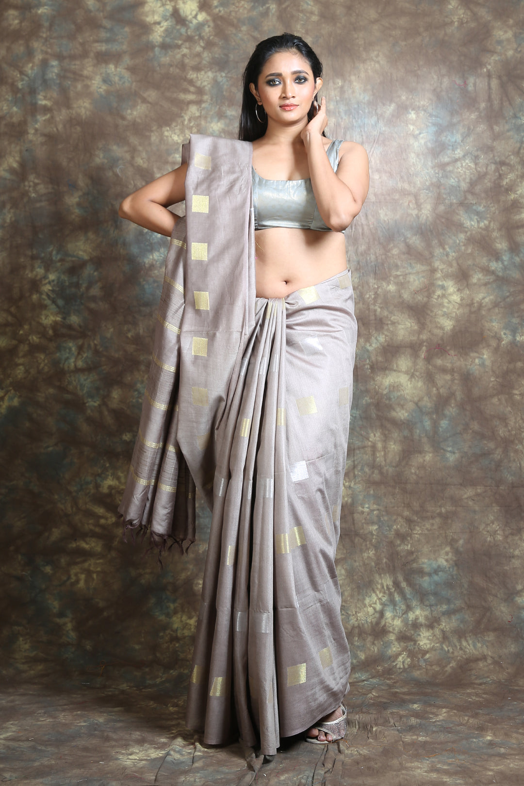 Grey Blended Silk Handwoven Soft Saree With Allover Zari Box Design
