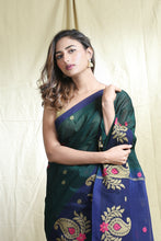 Load image into Gallery viewer, Green Blended Cotton Handwoven Soft Saree With Allover Leaf Design

