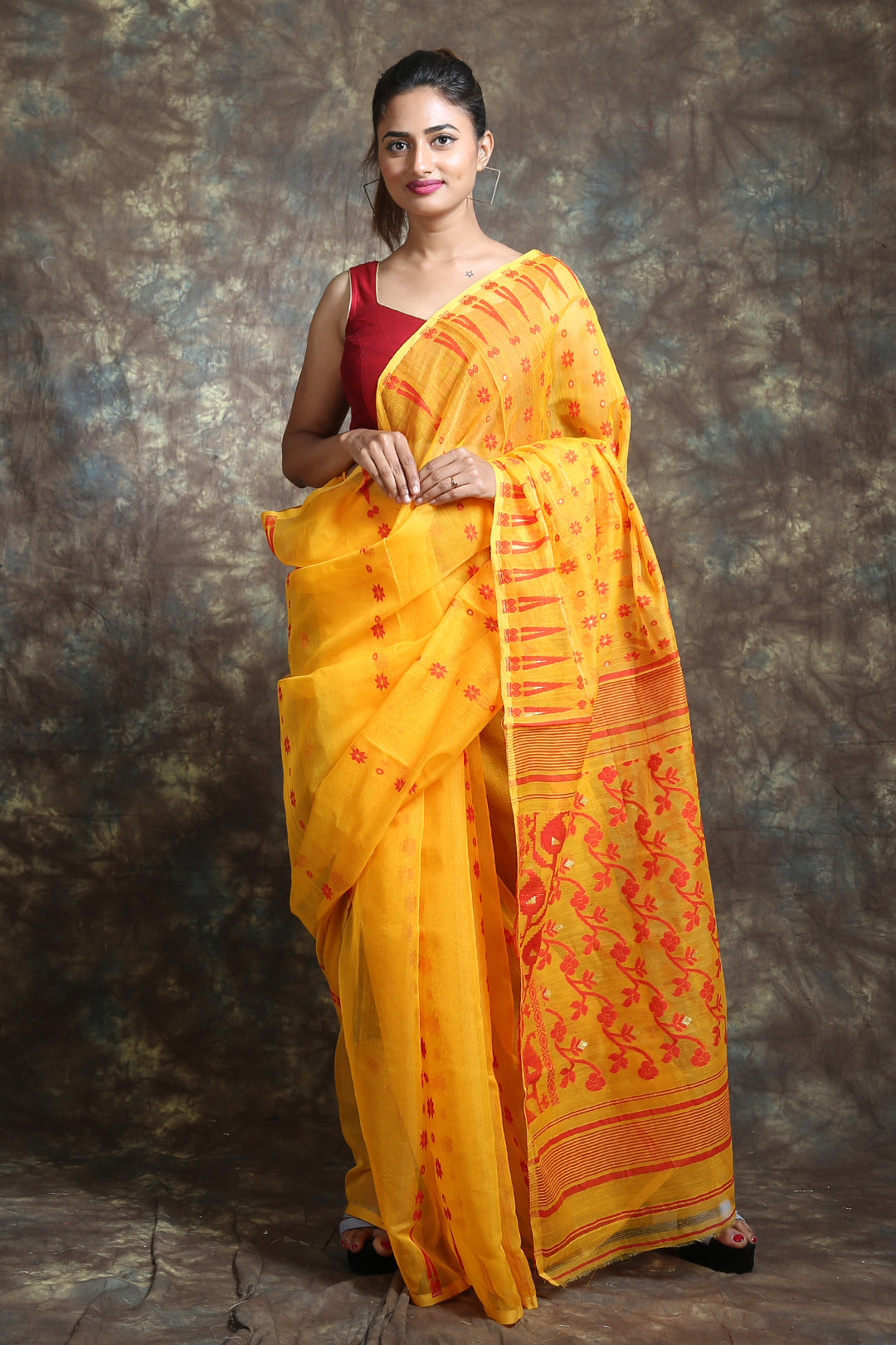 Yellow Silk Cotton Handwoven Soft Saree With Allover Thread Weaving
