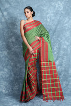 Load image into Gallery viewer, Green Pure Cotton Handwoven Soft Saree With Box Design
