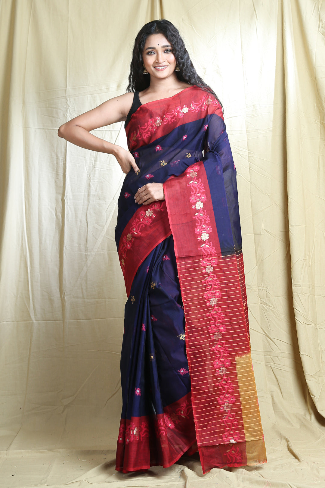 Navy Blue Blended Cotton Handwoven Soft Saree With Allover Flower Butta