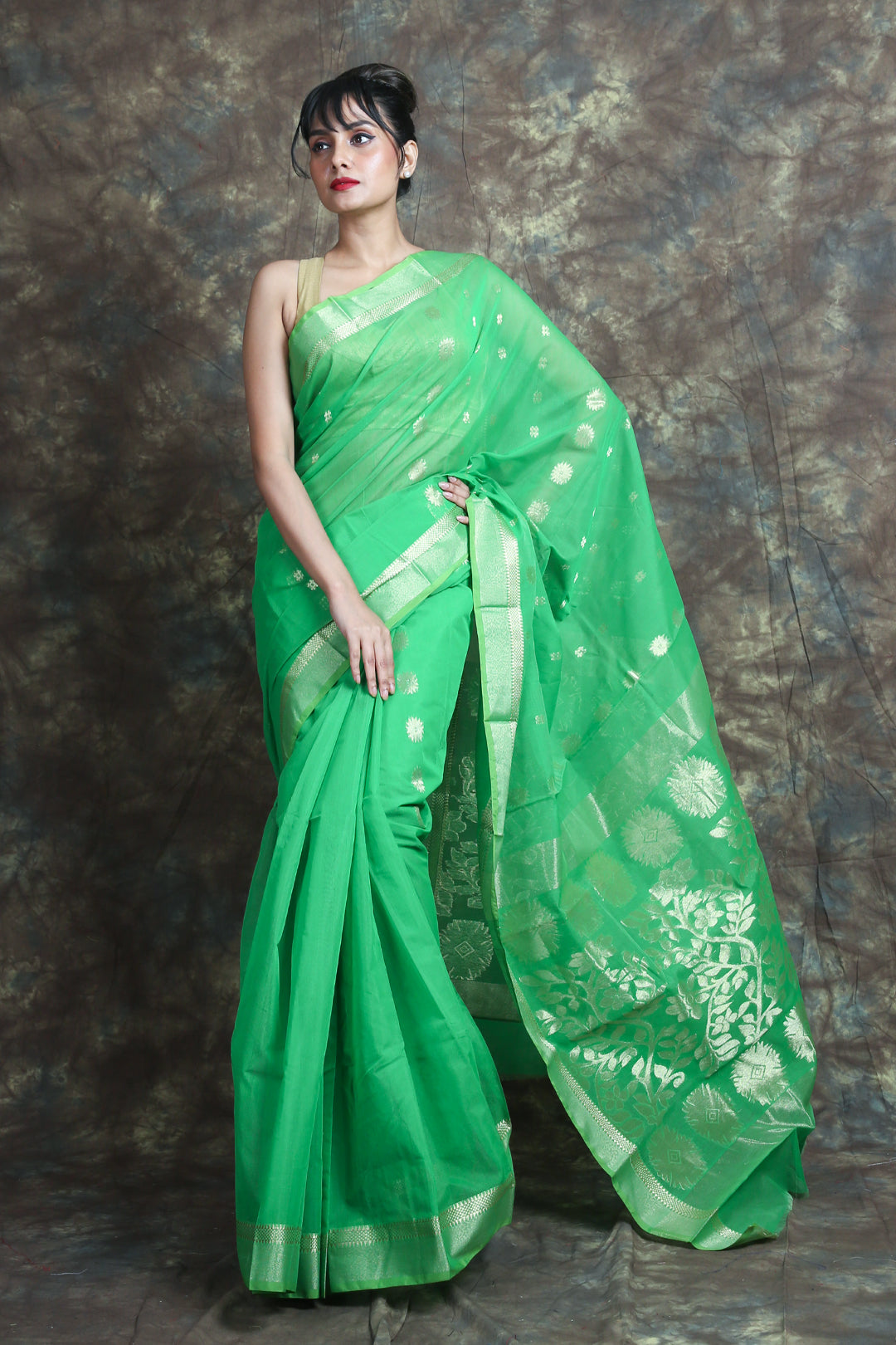 Green Silk Cotton Handwoven Soft Saree With Zari Work