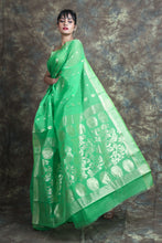 Load image into Gallery viewer, Green Silk Cotton Handwoven Soft Saree With Zari Work

