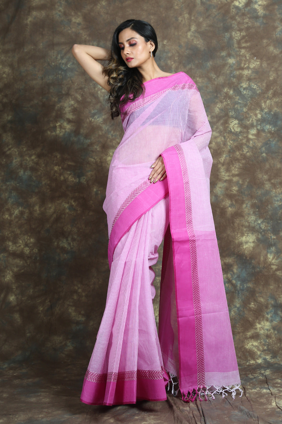Lavender Handwoven Cotton Tant Saree With Strip Design