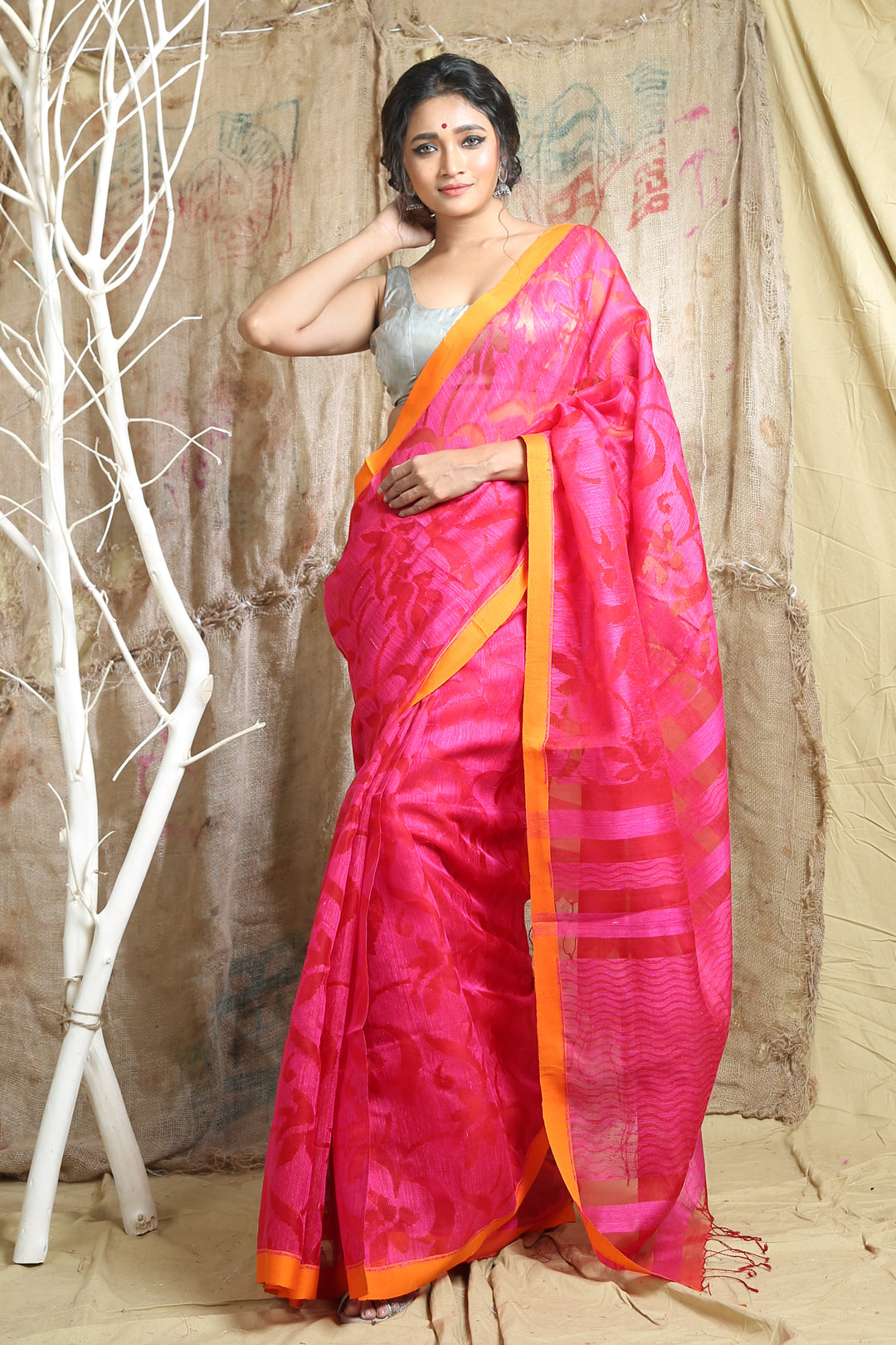 Red Matka Handwoven Soft Saree With Allover Weaving