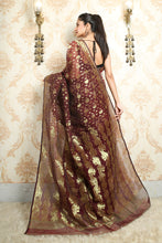 Load image into Gallery viewer, Maroon Jamdani Saree With Allover Golden Zari Weaving
