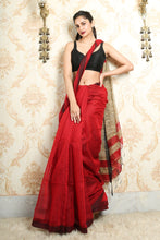 Load image into Gallery viewer, Red Handloom Saree With Gheecha Pallu
