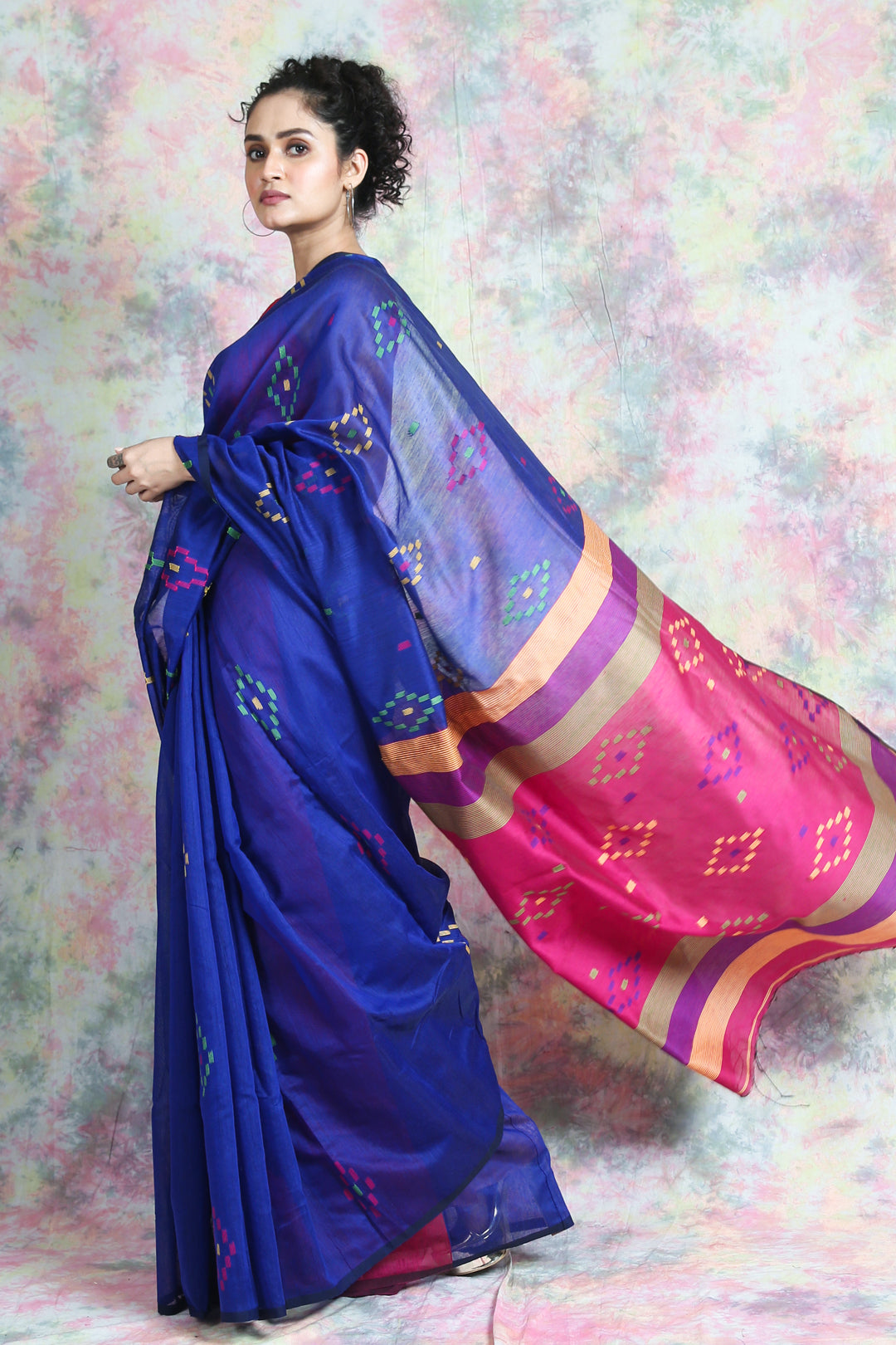 Royal Blue Silk Saree with Striking Jamdani Woven Design – Thearyavart